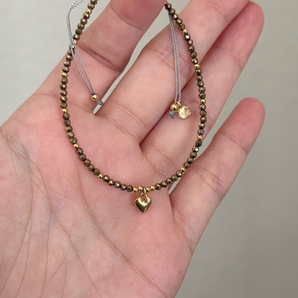 Gold Beaded Bracelet with Heart Charm - Picture 8 of 9